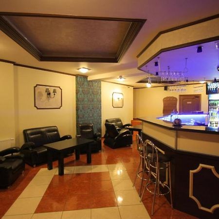 Hotel Andersen Ряшів Екстер'єр фото