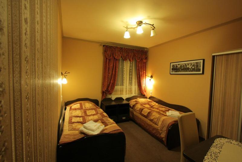 Hotel Andersen Ряшів Екстер'єр фото
